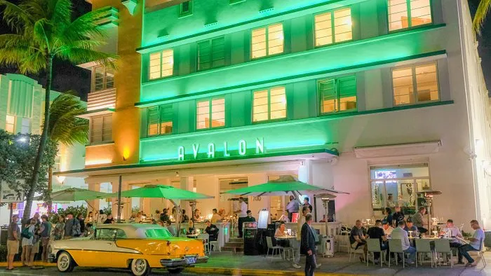 Avalon Hotels with Complimentary Breakfast in Miami Beach